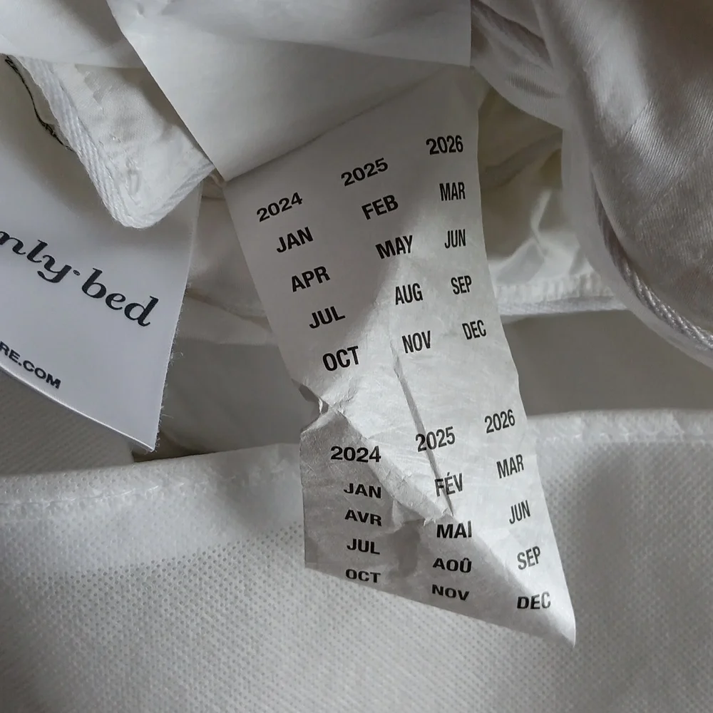 New Made For Westin Hotels & Resorts Down Alternative Duvet. Size Queen.